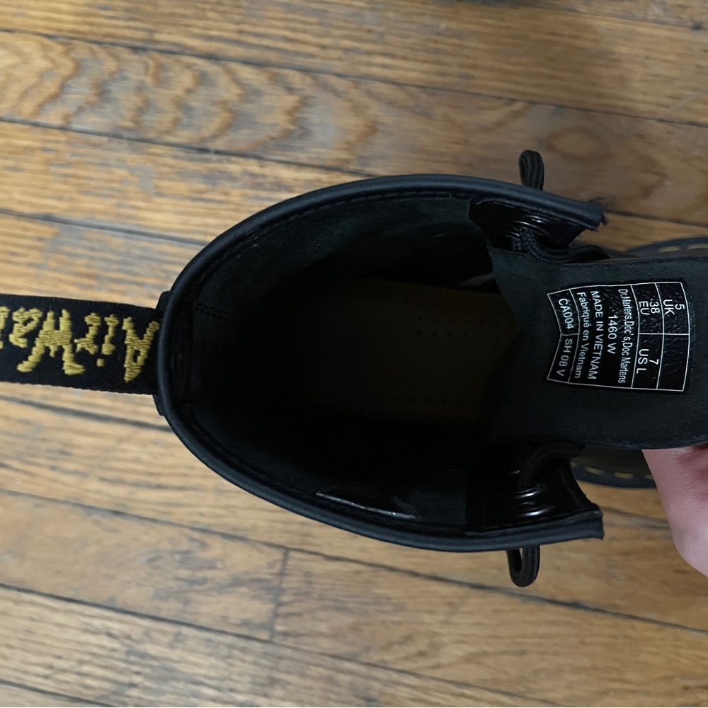 Original 100% Leather Dr. Martens Black Sleek Lace-Up Boots, Yellow Stitching - Picture 3 of 9